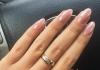 Pearl gel polish: how to apply on nails and design ideas Nail design in pearlescent shades